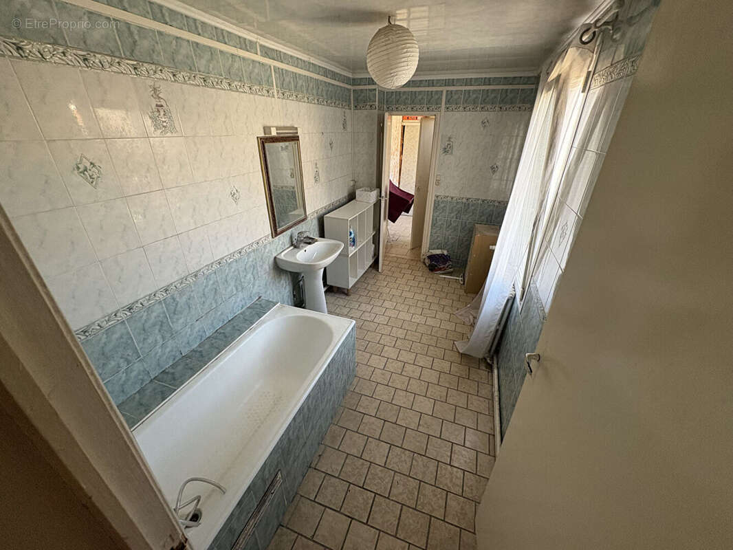 Maison à SAINT-QUENTIN