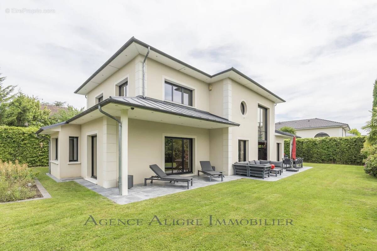 Maison à CROISSY-SUR-SEINE