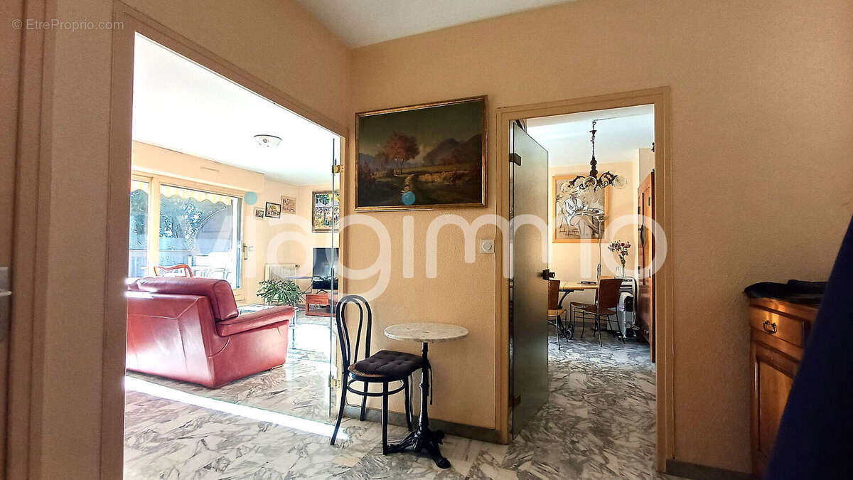 Appartement à MEYLAN