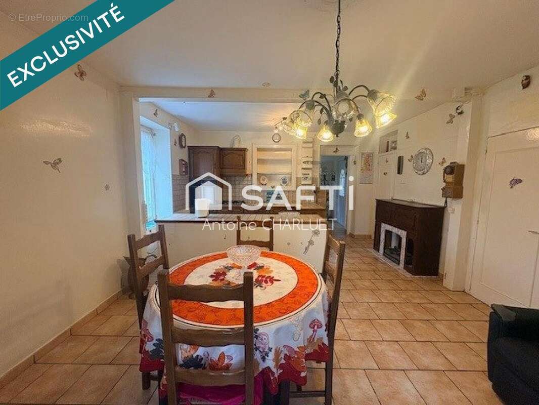 Photo 3 - Maison à SAINT-GENOU