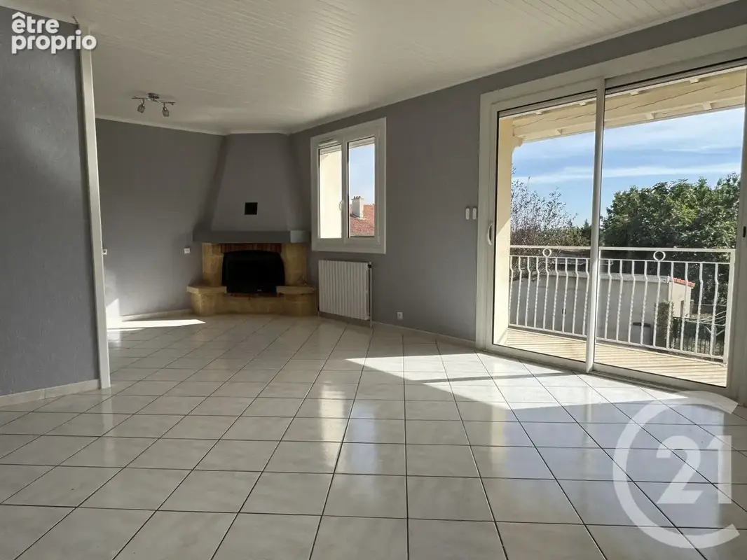 Maison 4 pièces 96 m² à vendre à Roiffieux (07100) - photo 4