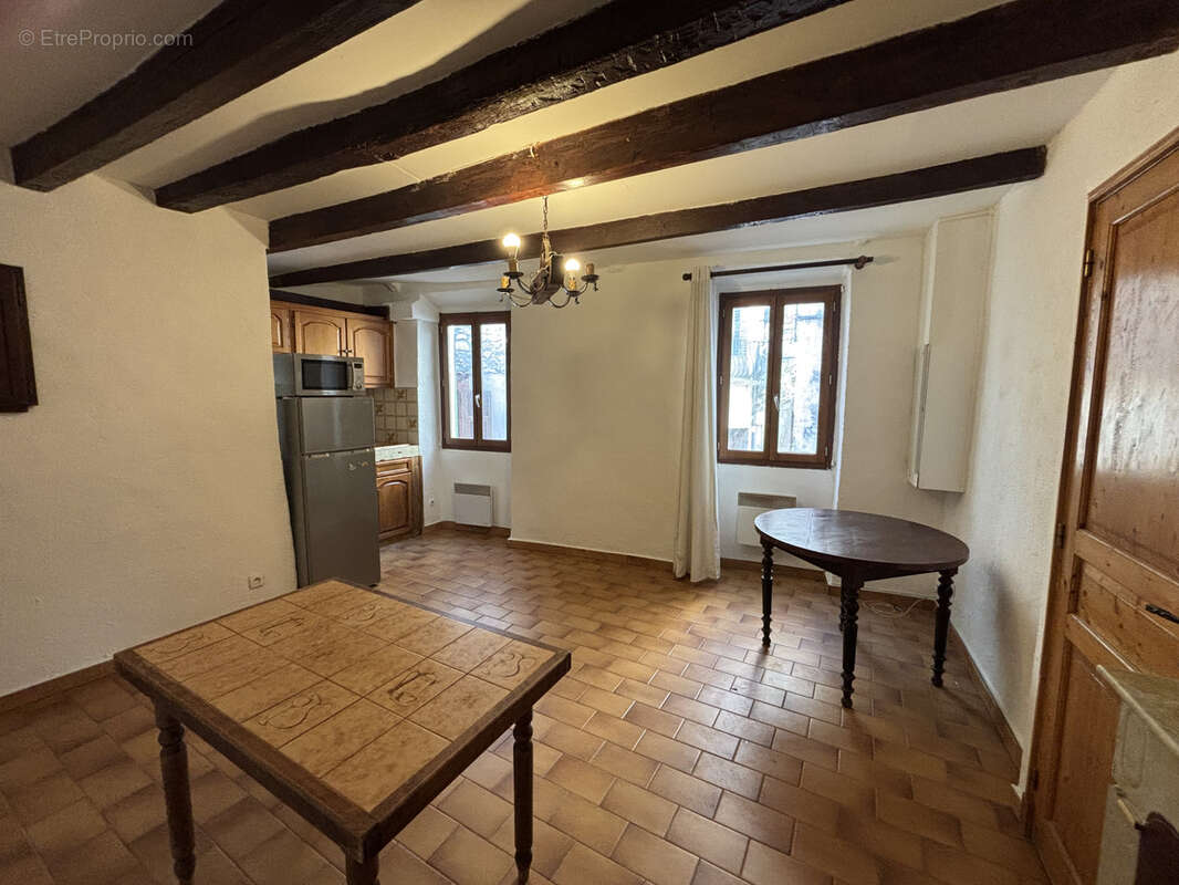 Appartement à PEILLE