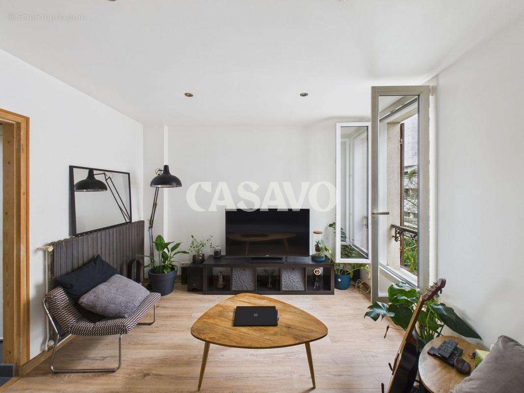 Appartement à SAINT-MAUR-DES-FOSSES