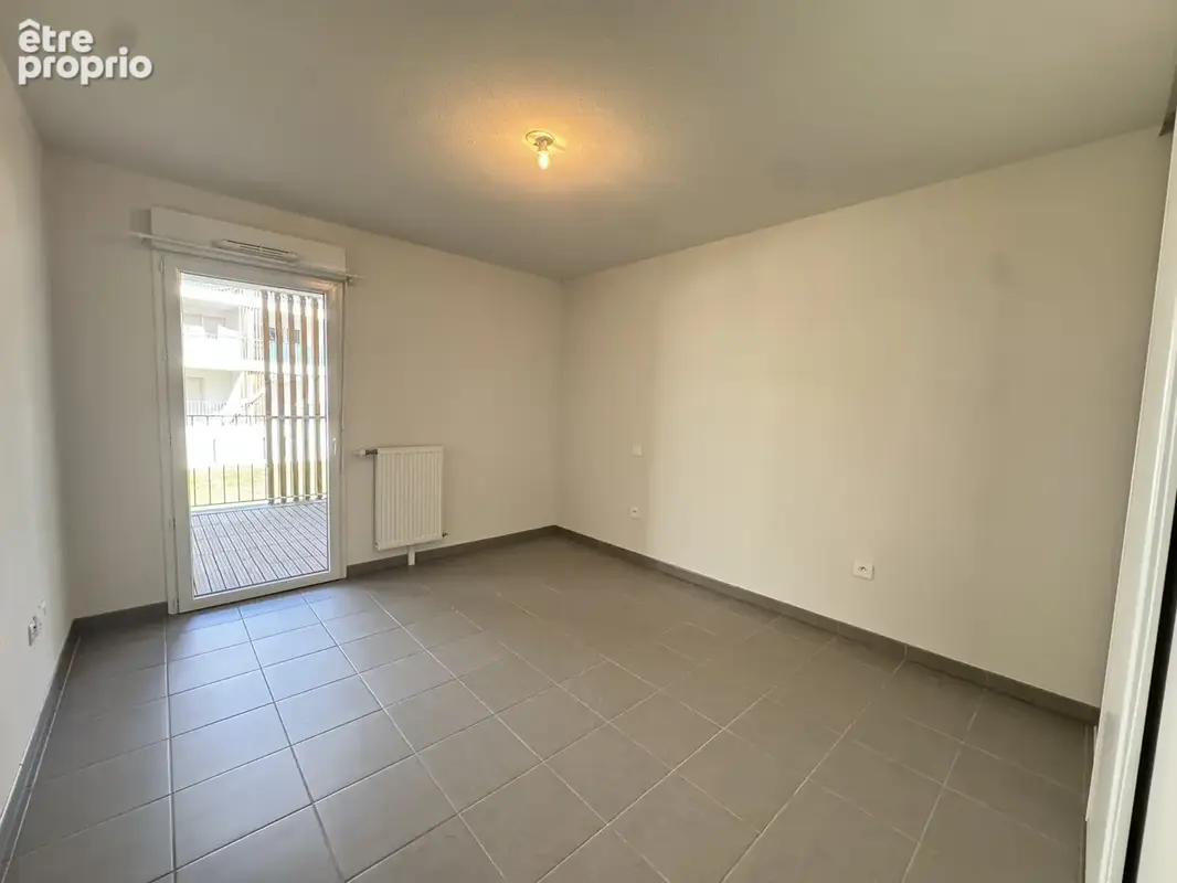 APPARTEMENT T4 de 80 M2 avec un balcon de 30 M2 et 2 Parking en S-sol - photo 8