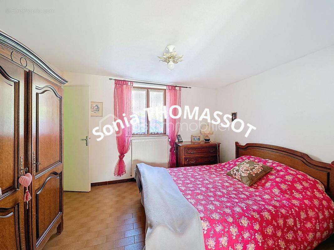 Maison à SAINT-USAGE