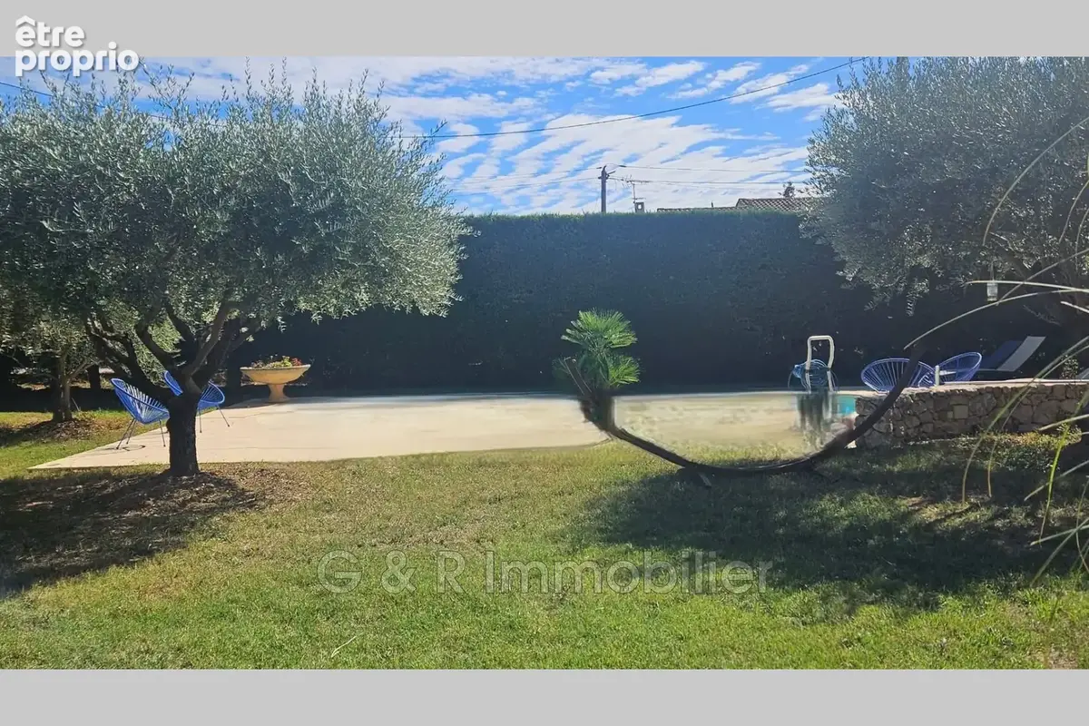 Photo Terrain à La Bouilladisse au prix de 260 000€