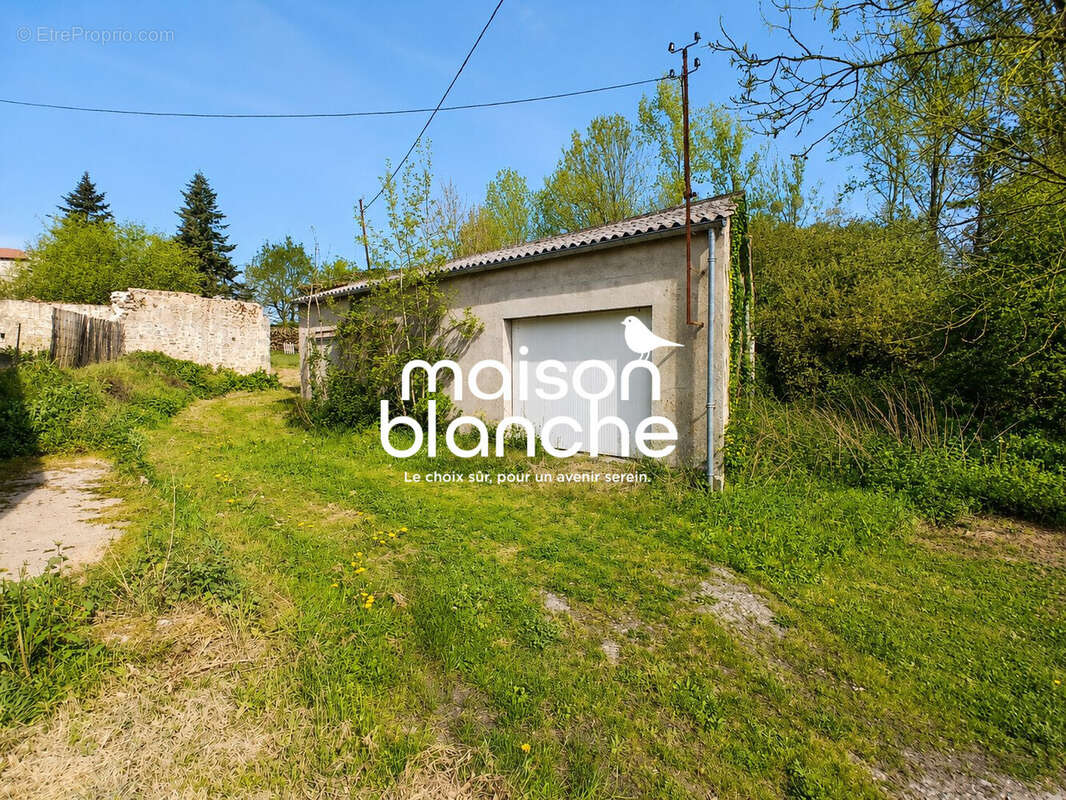 Maison à AZAY-SUR-THOUET