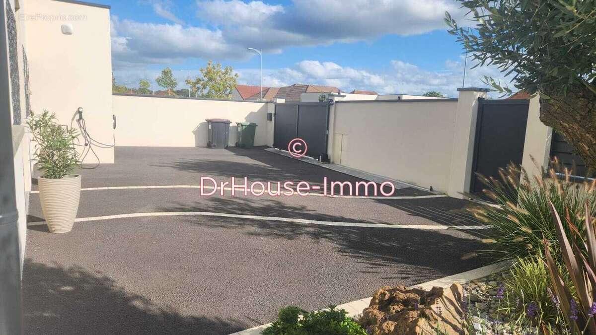 Maison à BREVIANDES