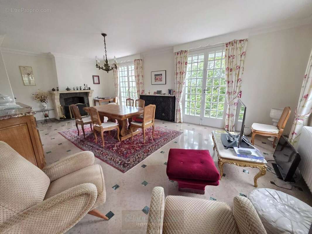 Maison à VILLEMANDEUR