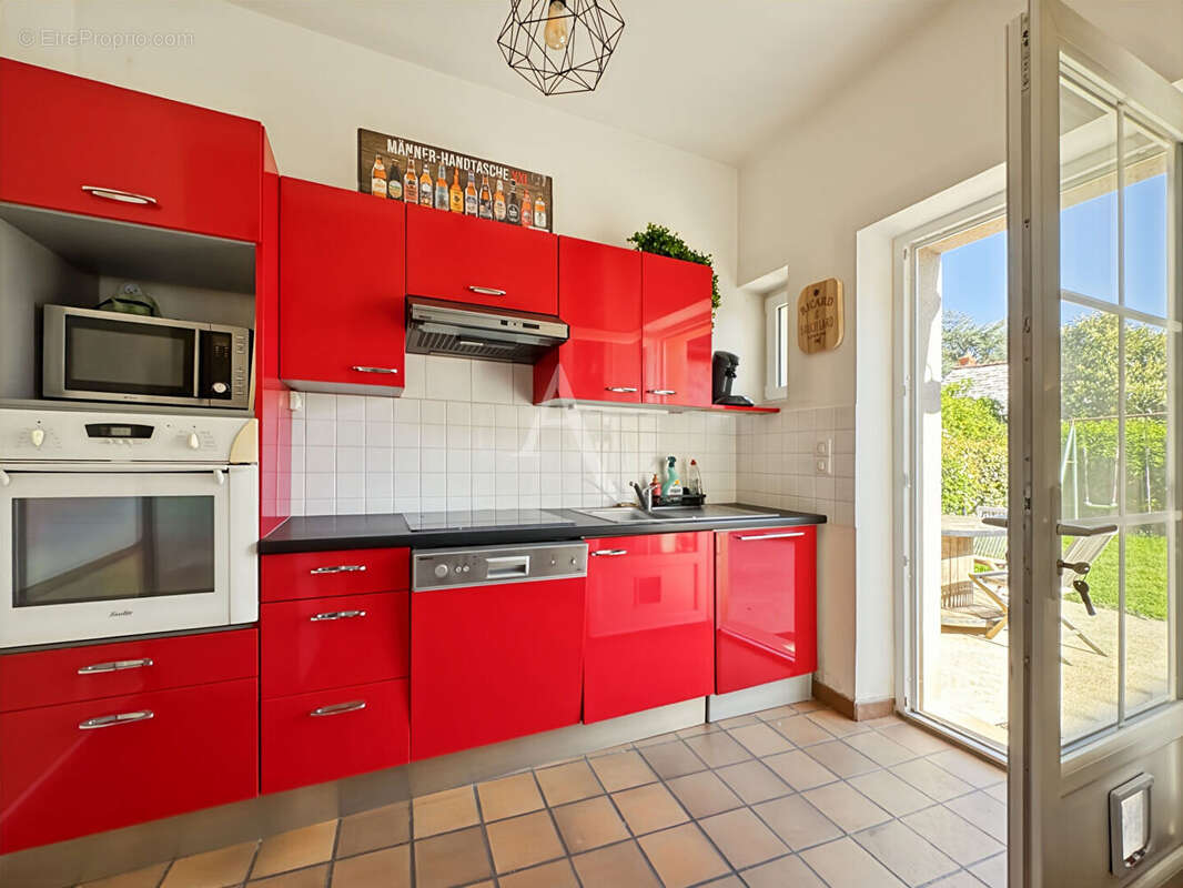 Maison à BRIERES-LES-SCELLES