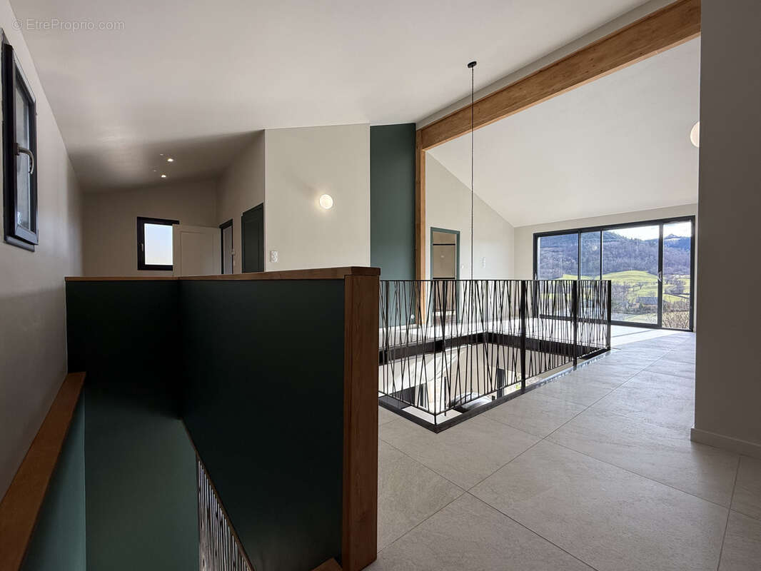 Maison à SAINT-LAURENT-D'OLT