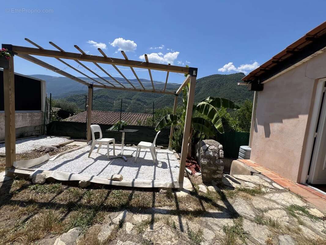 Maison à ROQUESTERON