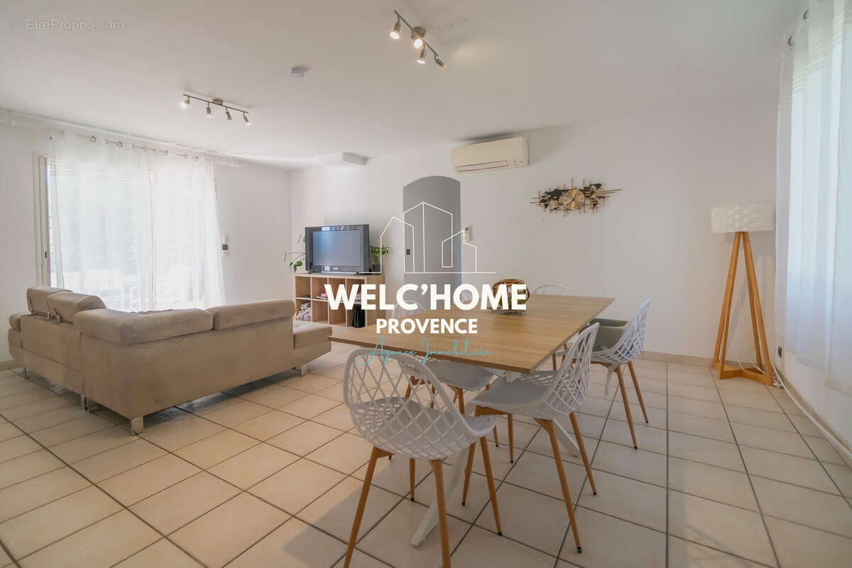 Maison à SAINT-JULIEN