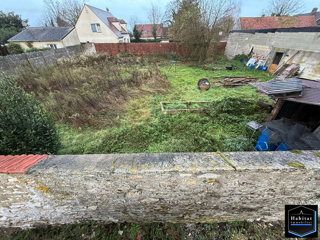 Terrain à LE PLESSIS-BELLEVILLE