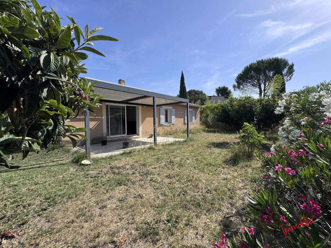 Maison à VAISON-LA-ROMAINE