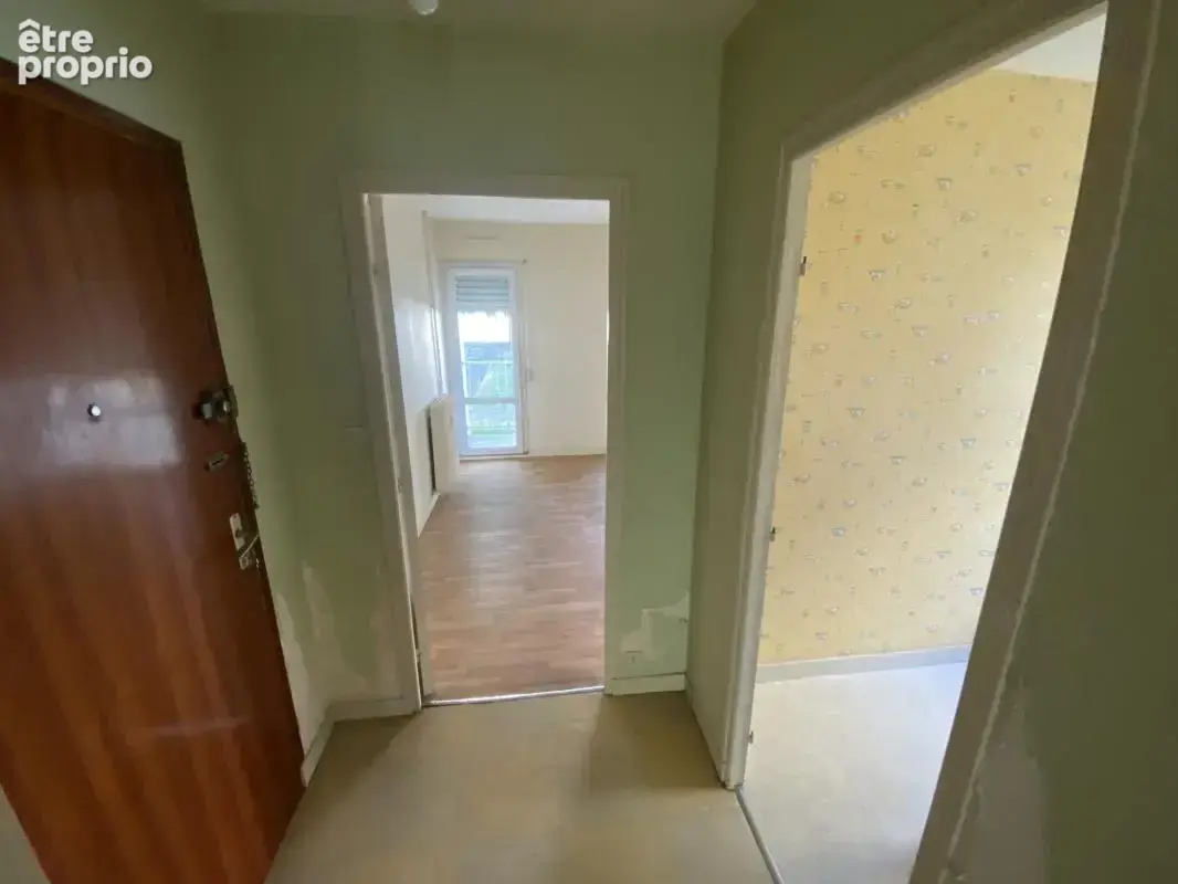 ANGERS PREDALI : Type 2 VIDE lumineux, cave, balcon, parking - photo 3