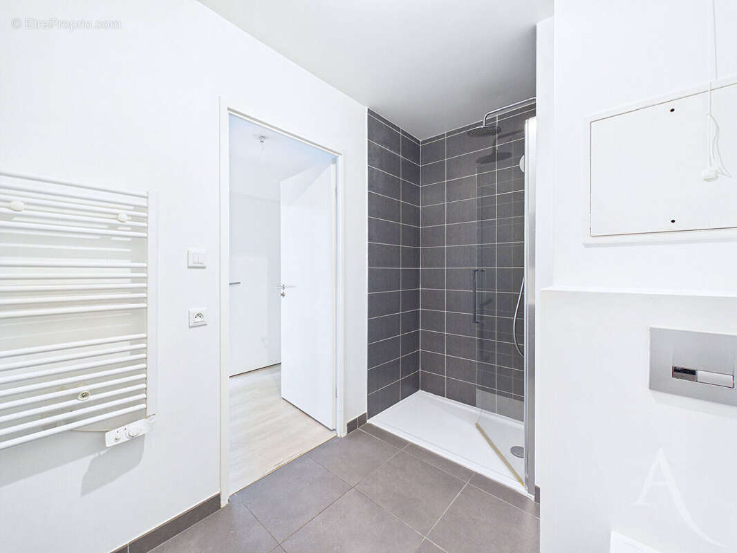 Montreuil - appart f2 42.21 m² - terrasse  7.70 m² - photo 7