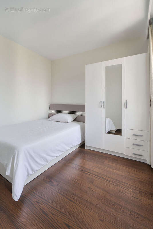 Appartement à AUBERVILLIERS
