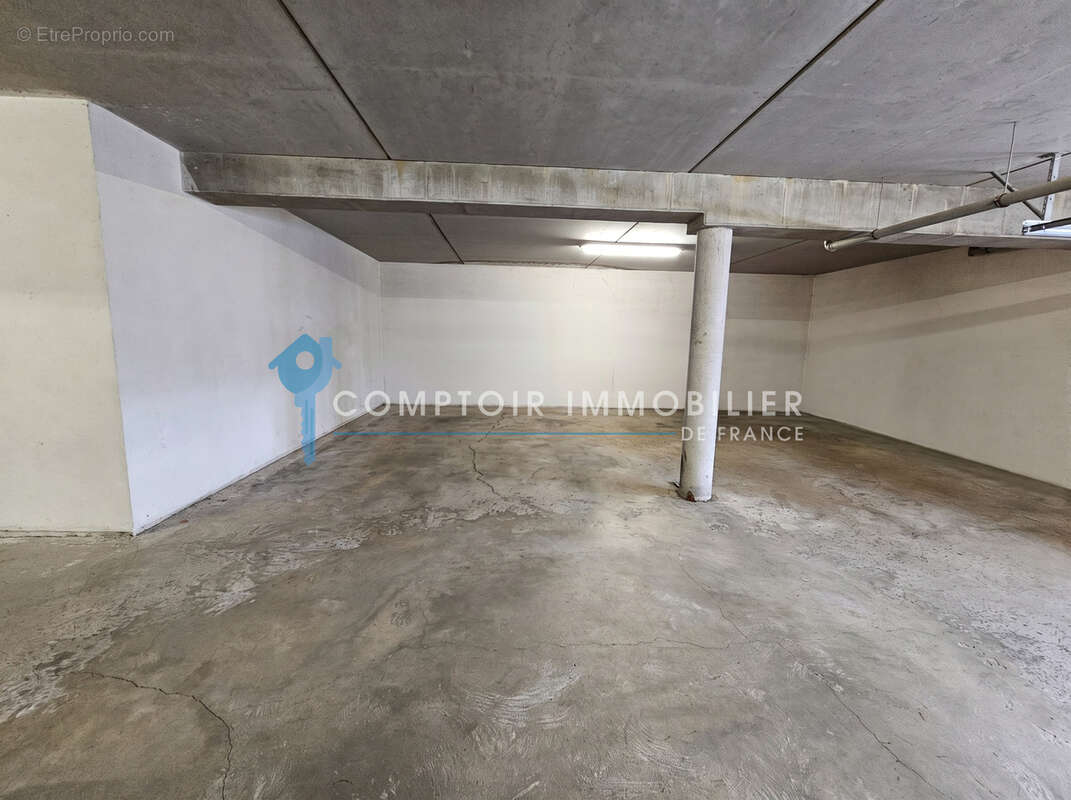 Oeting   Superbe F3 de 77 m2 avec balcon panoramique, garage et faibles charges - photo 12