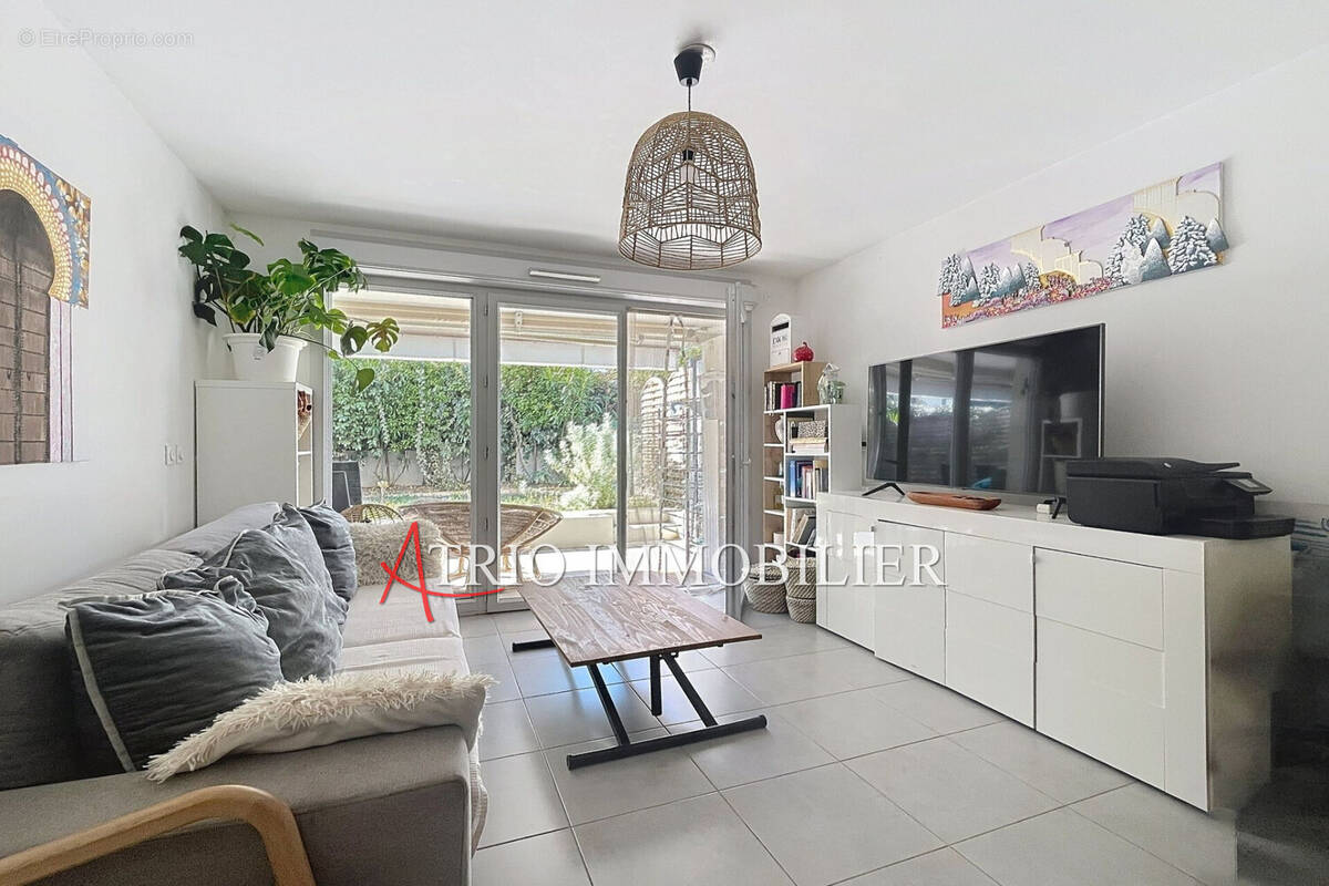Appartement à VILLENEUVE-LOUBET