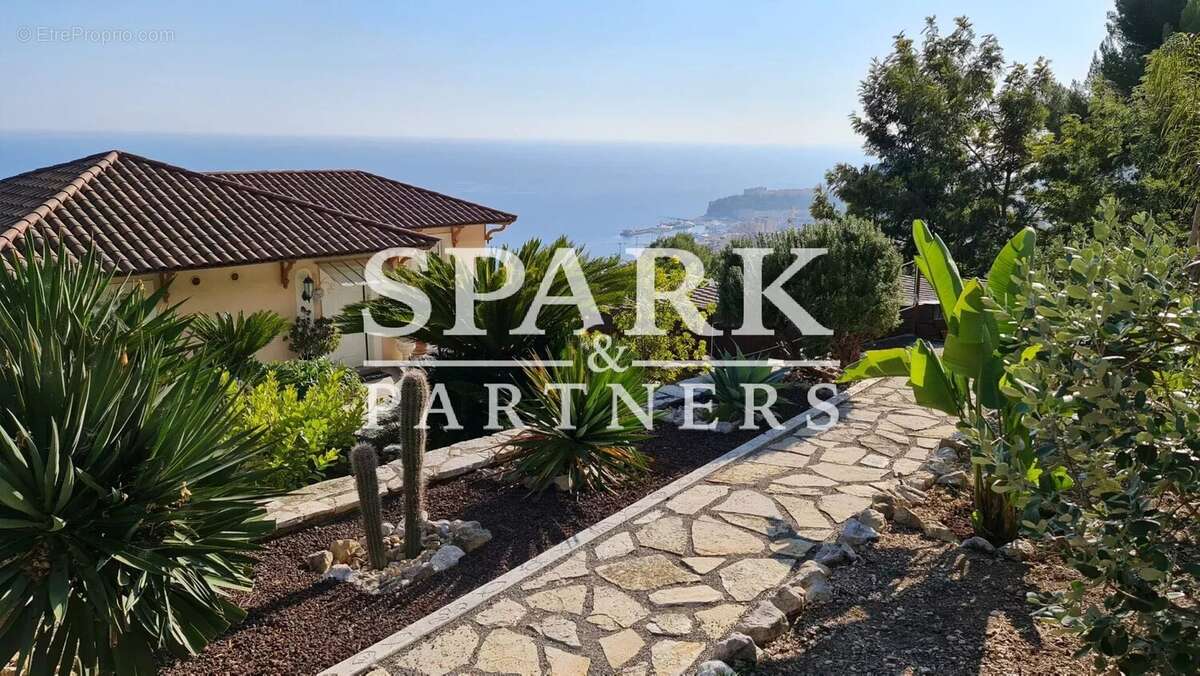 Maison à ROQUEBRUNE-CAP-MARTIN