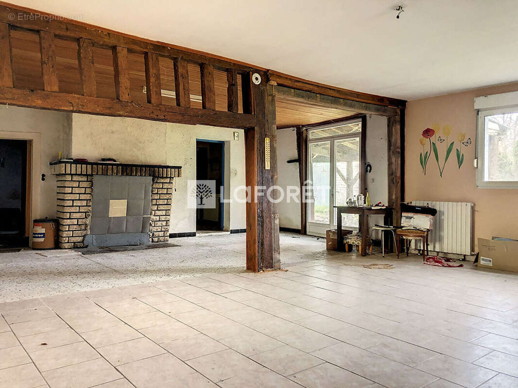 Maison à SAINT-LUMIER-LA-POPULEUSE