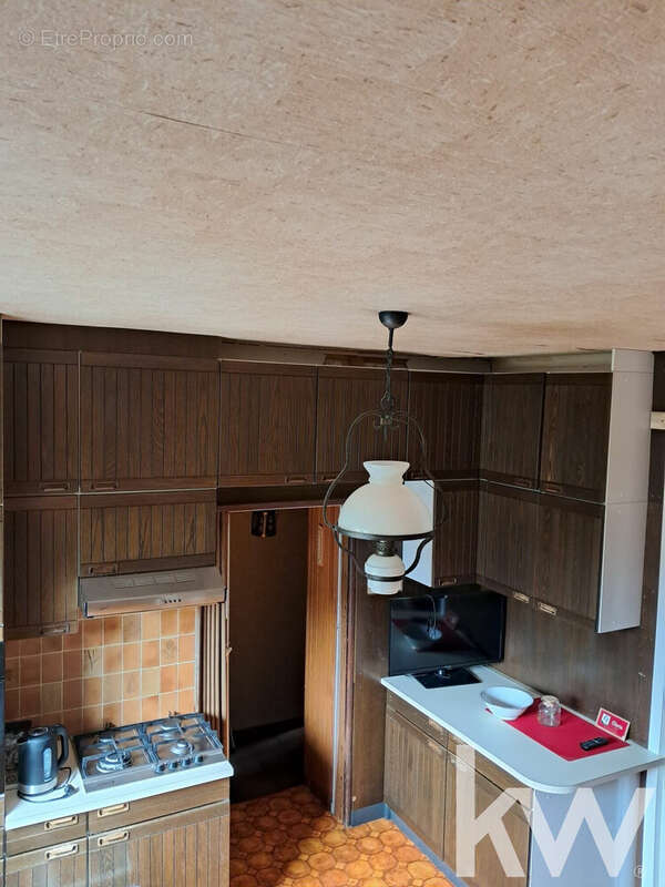Maison à SAINT-GERVAIS-D'AUVERGNE