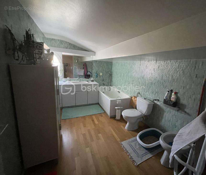 Maison à MONTPON-MENESTEROL