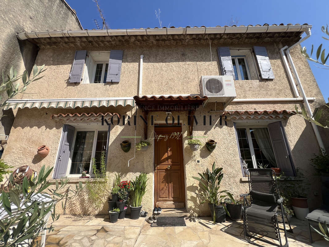 Maison à CABRIES