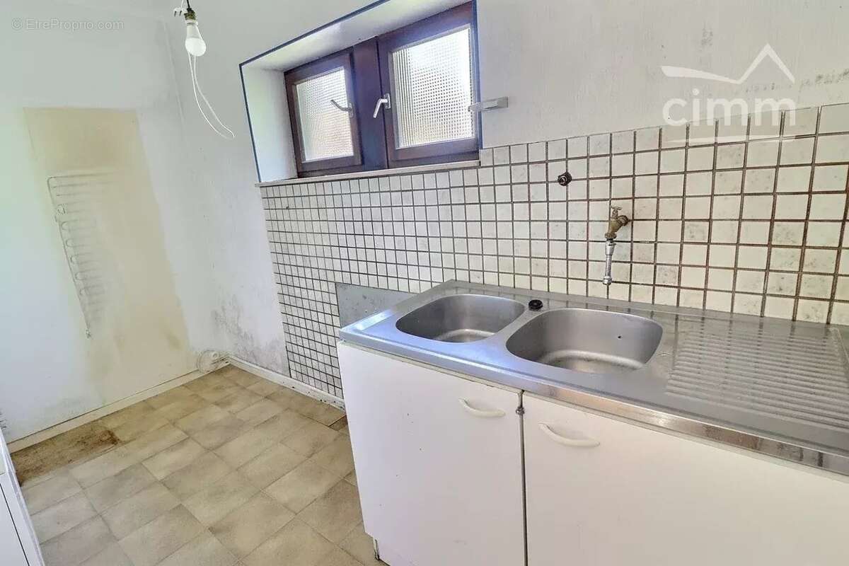 Maison familiale de 147 m² à rénover à ROSBRUCK - photo 6