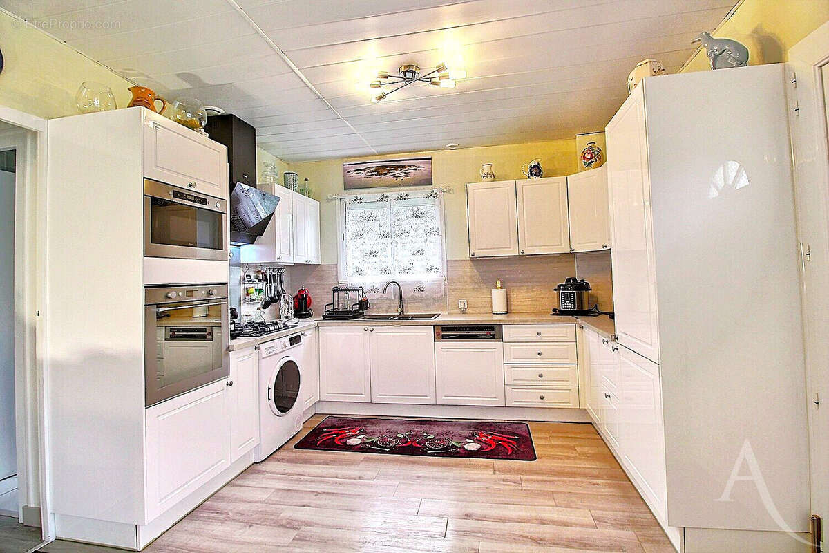 Maison à VILLENAVE-D&#039;ORNON