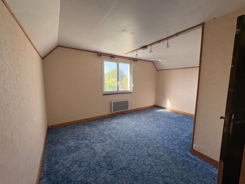 Maison à rénover avec vie de plain-pied 4 Chambres sur sous-sol dans le bourg de SAINT-VIGOR-D'YMONVILLE (76430) - photo 23