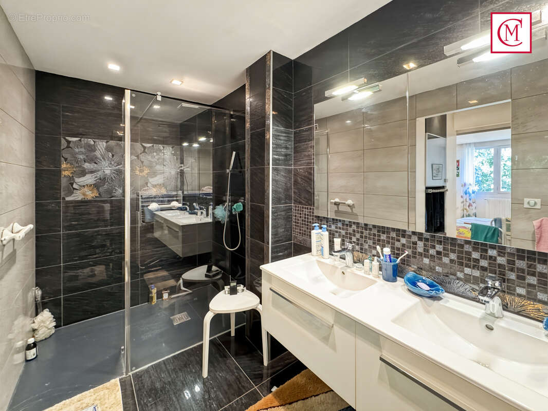 Appartement 99 m² à Meylan  - photo 10