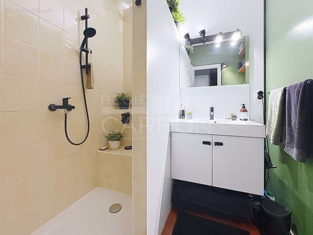 Appartement à LYON-8E