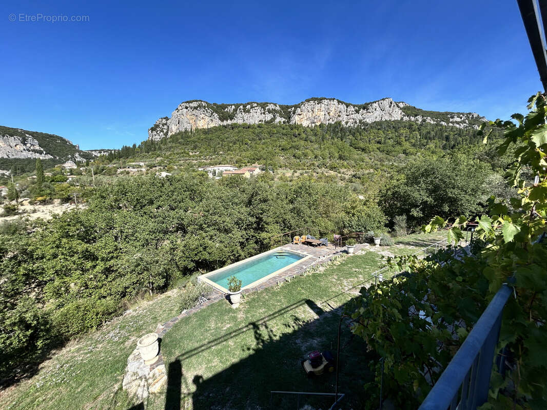 Mas 150m2 avec terrain - photo 4