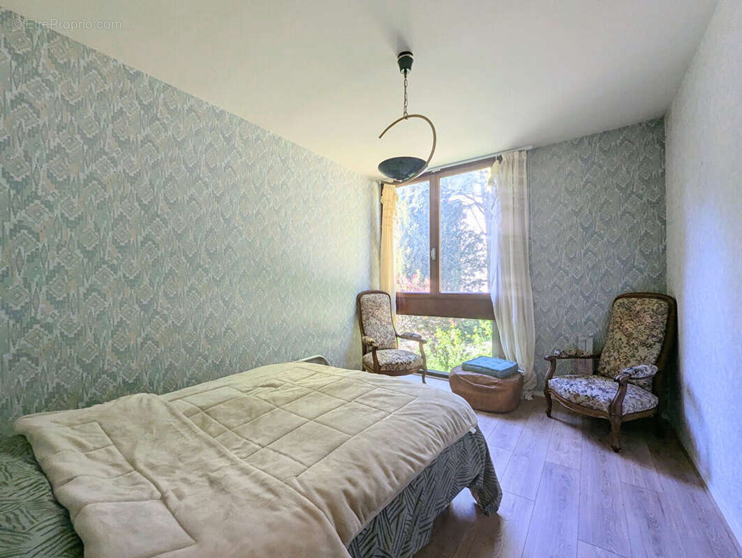 Appartement à JOUY-EN-JOSAS