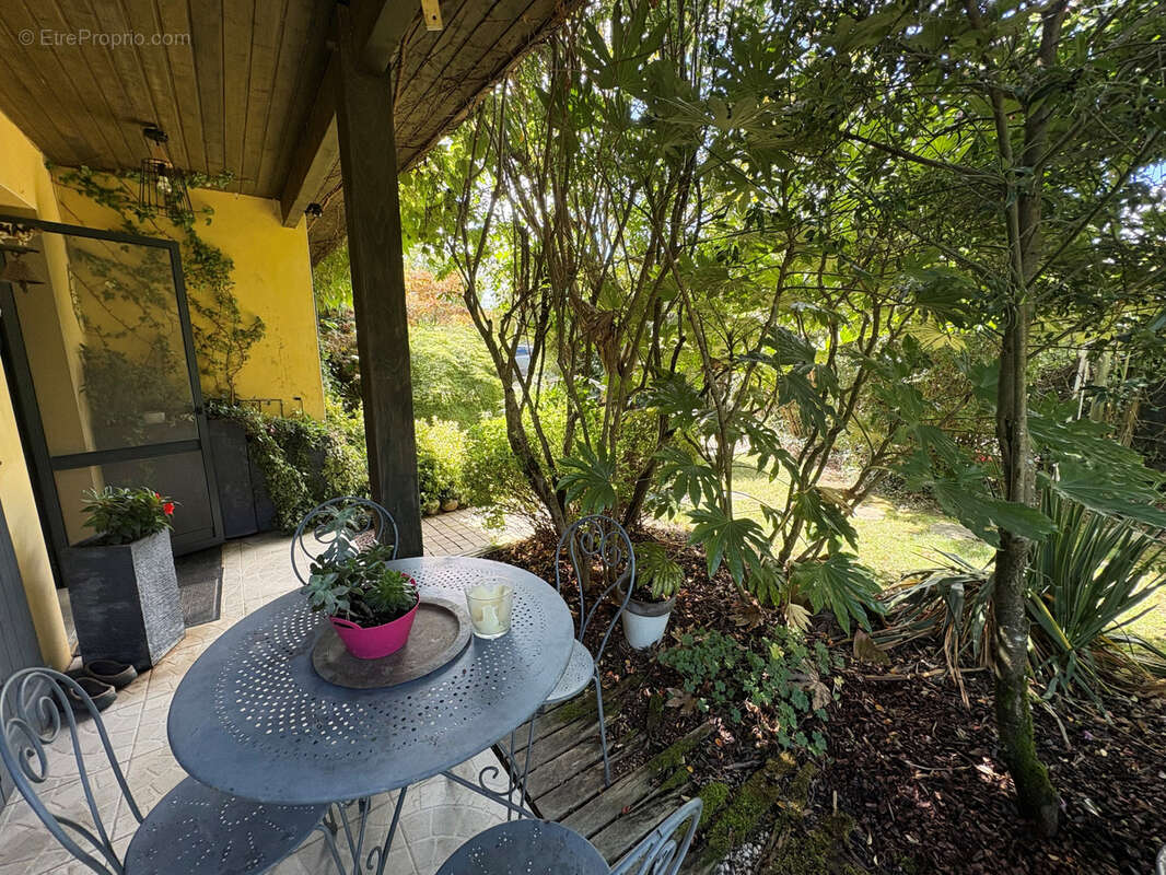 Maison à VILLARS-LES-DOMBES