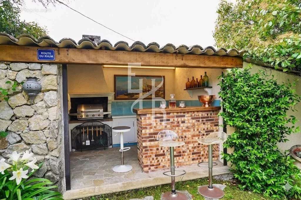 Maison à MOUGINS