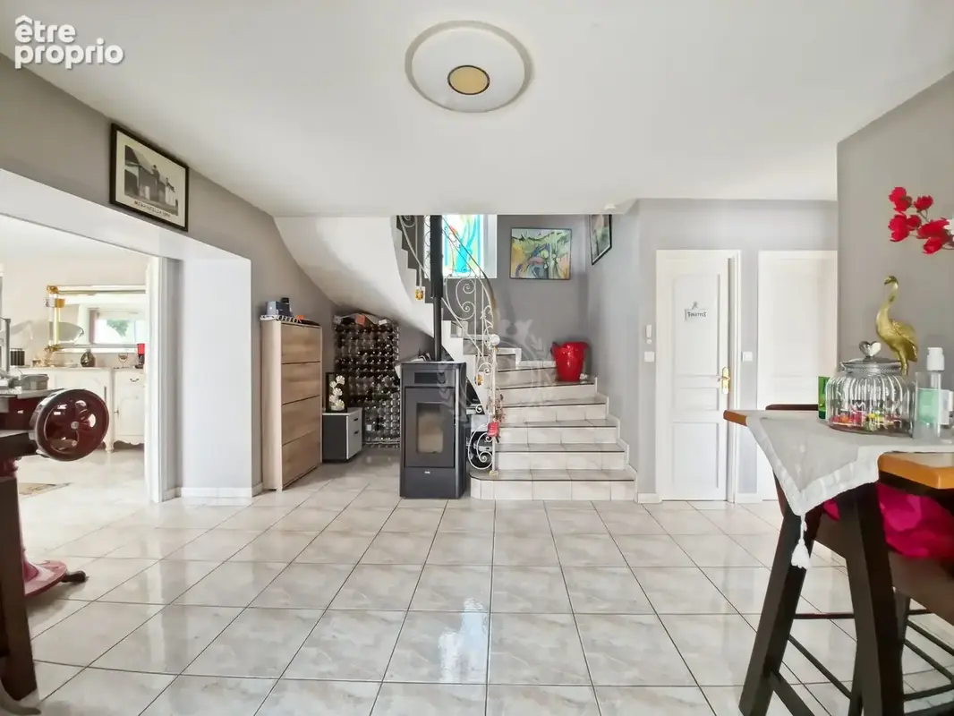 Maison 9 pièces 288 m² à vendre à Dreffeac (44530) - photo 6
