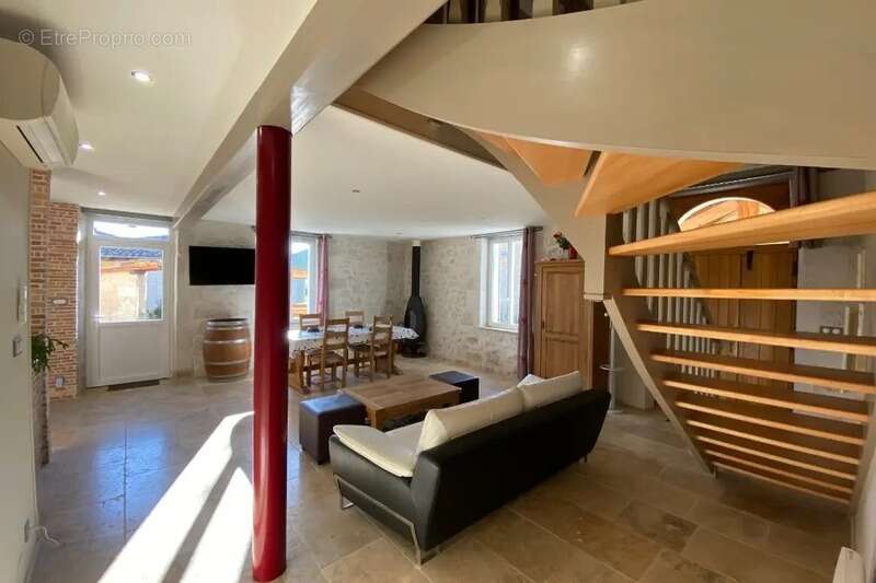 Maison à AUVILLAR