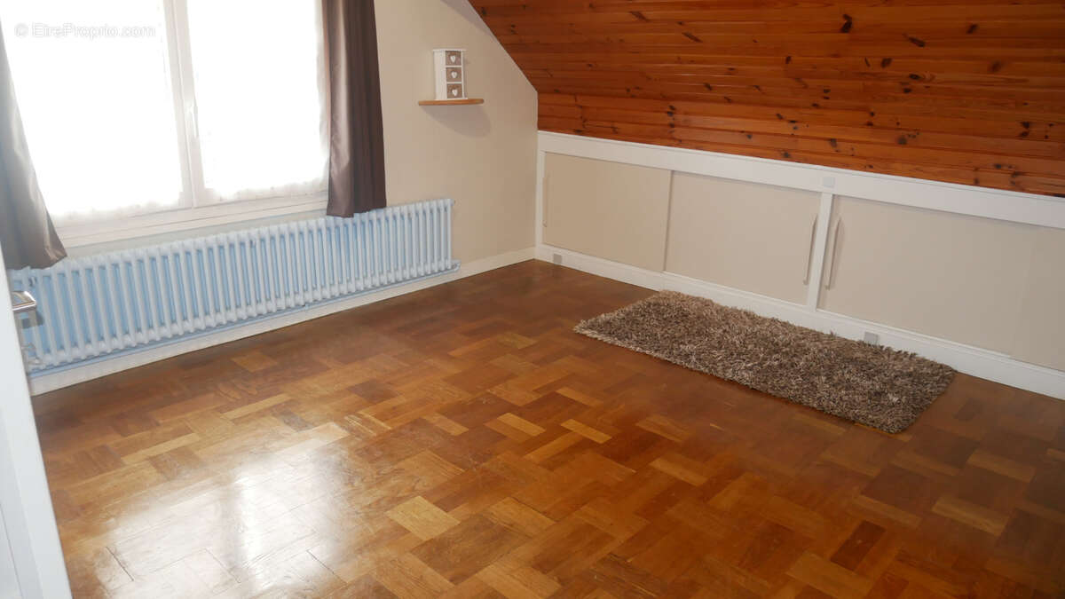 Maison à MANTES-LA-VILLE