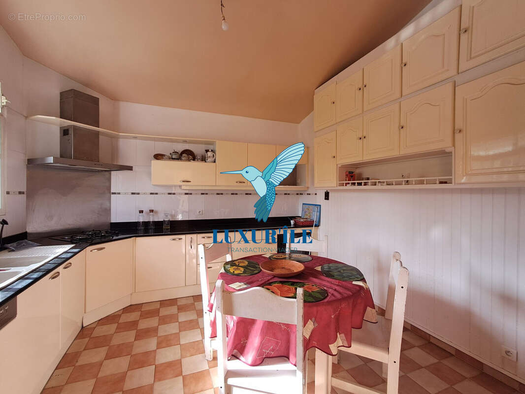 Maison à PETIT-CANAL