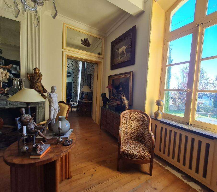 Maison à PORT-SAINTE-MARIE