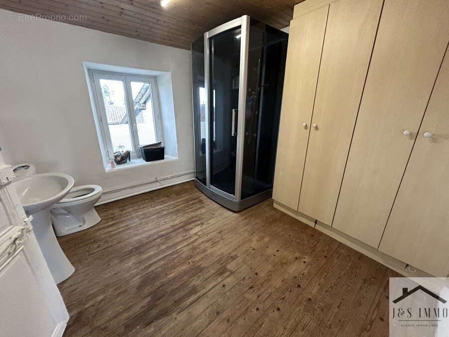 Autre à MONTEMBOEUF