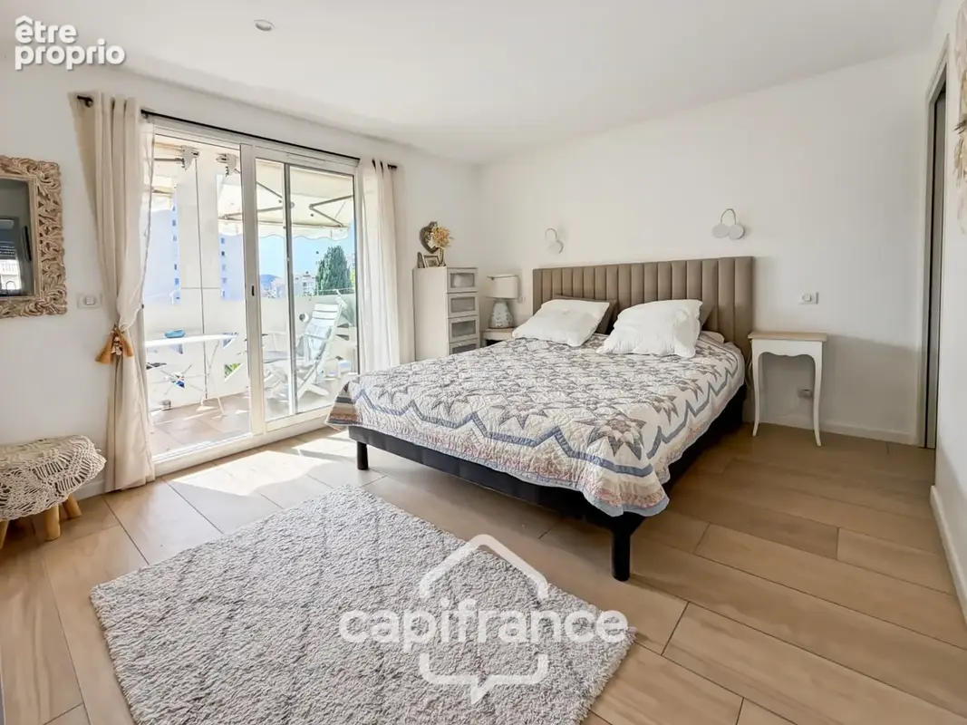 Appartement à vendre 4 pièces HYERES (83) - 147m2- 4ème et dernièr Etage- Accès direct GARAGE - photo 48