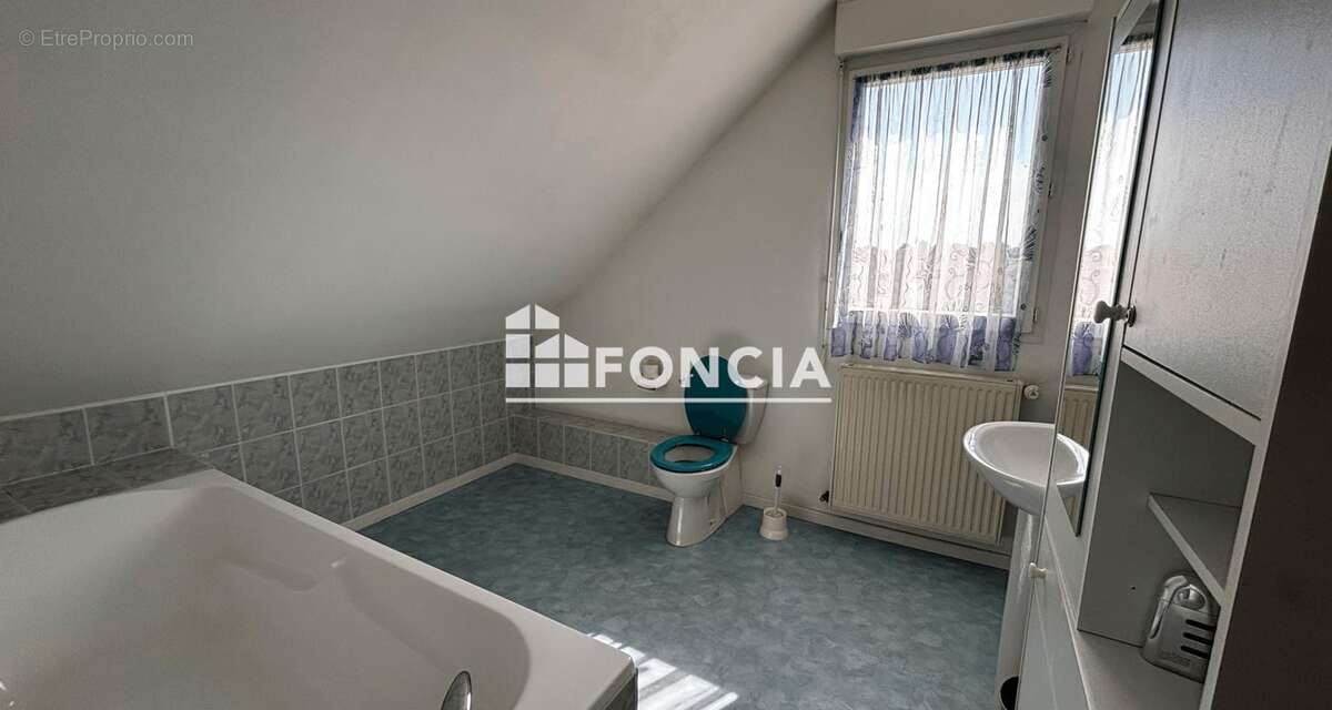 Maison familiale proche Fresnay sur Sarthe ! - photo 5