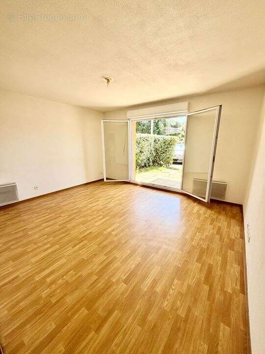 Appartement à LE VERDON-SUR-MER