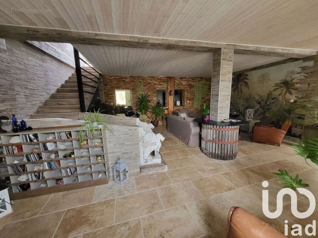 Photo 2 - Maison à AVRILLE