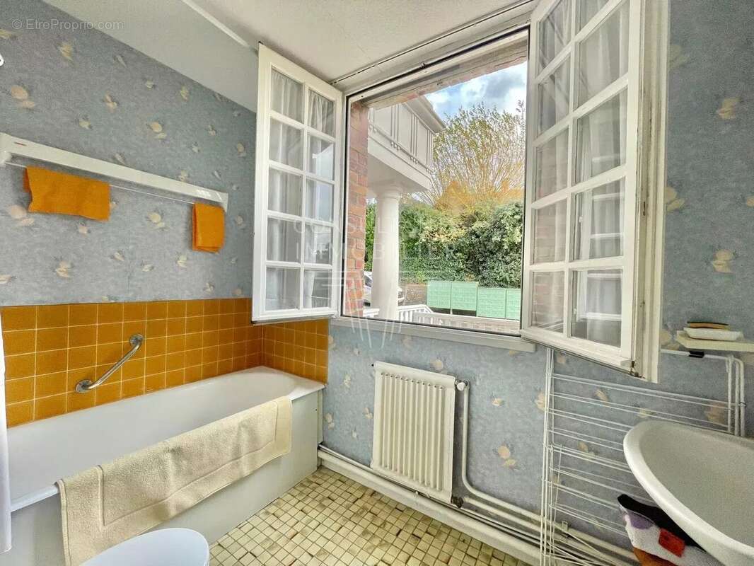 Appartement à TROUVILLE-SUR-MER