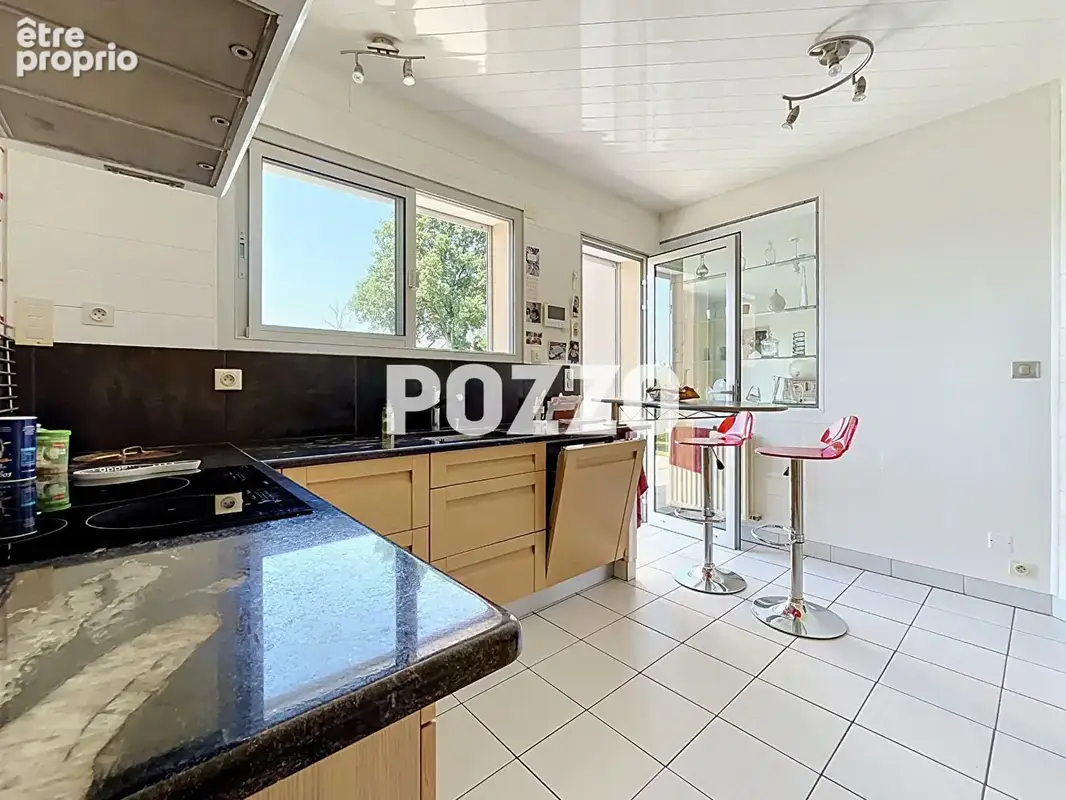 Maison Villedieu Les Poeles Rouffigny 7 pièce(s) 1 52m2 - photo 9